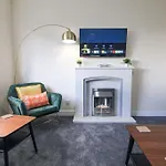 Cosy Modern 3 Bedroom House In * 브래드퍼드