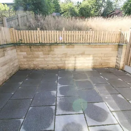 Cosy Modern 3 Bedroom House In Holiday home *