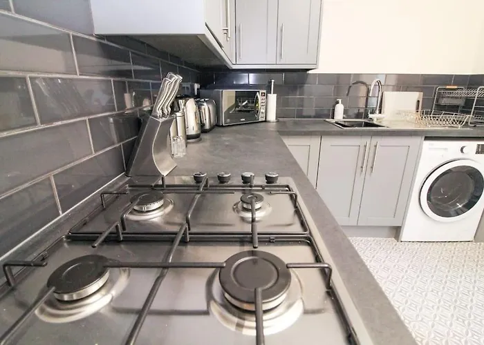 Holiday home Cosy Modern 3 Bedroom House In *