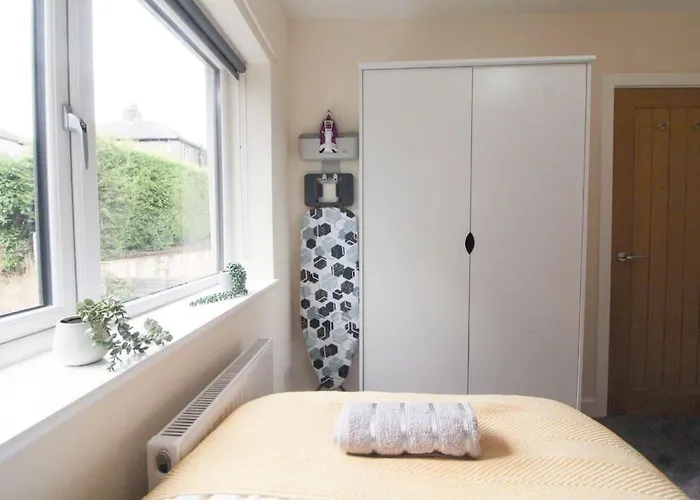 Vakantiehuis Cosy Modern 3 Bedroom House In Bradford (West Yorkshire)