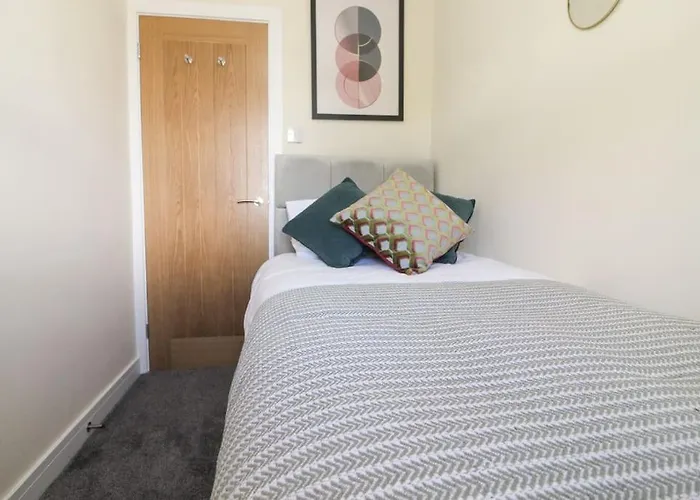 Vakantiehuis Cosy Modern 3 Bedroom House In