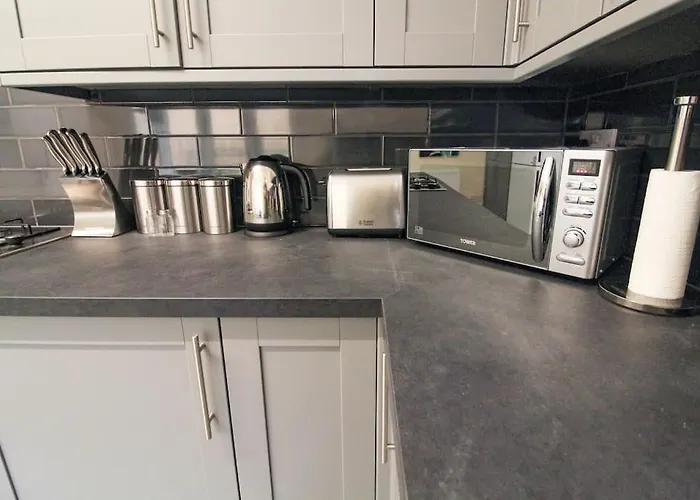 Holiday home Cosy Modern 3 Bedroom House In