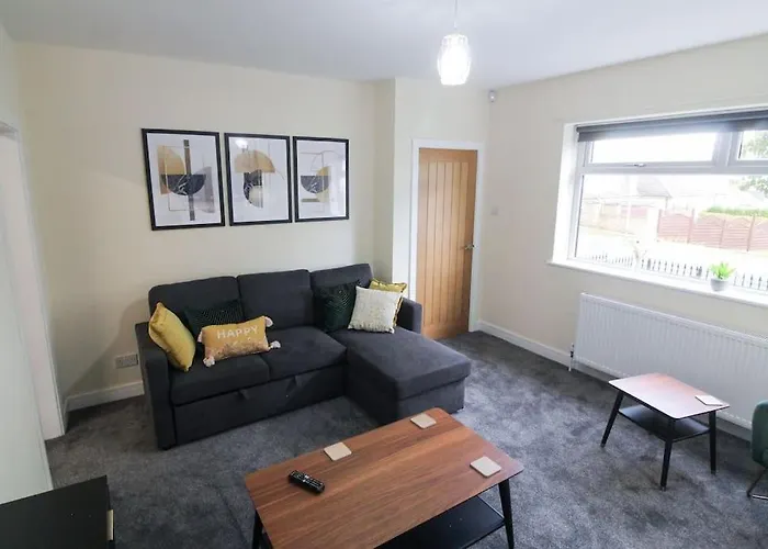 Cosy Modern 3 Bedroom House In Bradford (West Yorkshire)