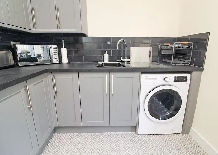 Cosy Modern 3 Bedroom House In Holiday home Bradford (West Yorkshire)