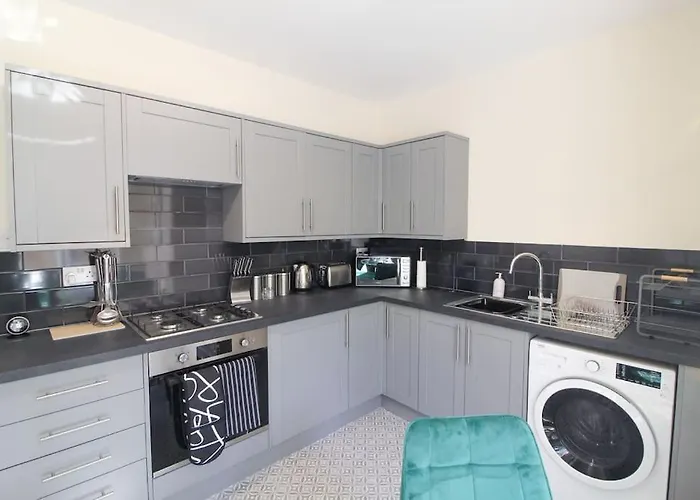 Cosy Modern 3 Bedroom House In Hébergement de vacances Bradford (West Yorkshire)